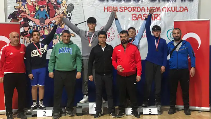 Yeni Van Polis gücü sporcularından büyük başarı
