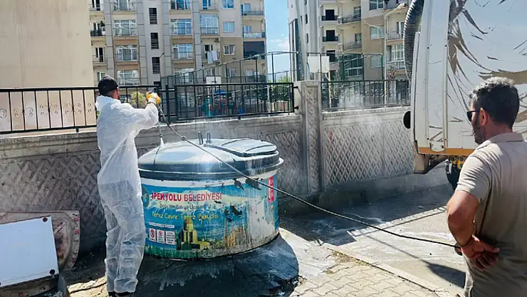 Yeraltı ve yerüstü çöp bidonları temizlendi