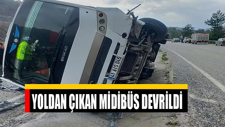 YOLDAN ÇIKAN MİDİBÜS DEVRİLDİ