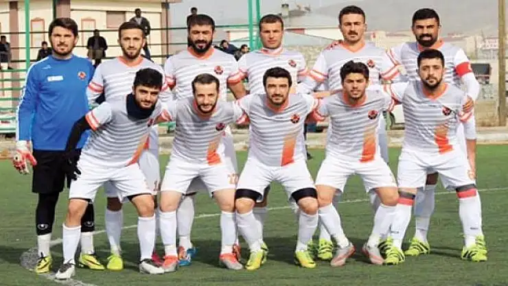 YOLSPOR ŞAMPİYONLUĞA YOL AÇIYOR