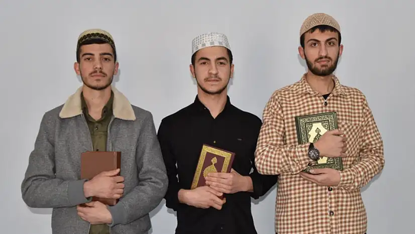 4 ayda hafız oldular