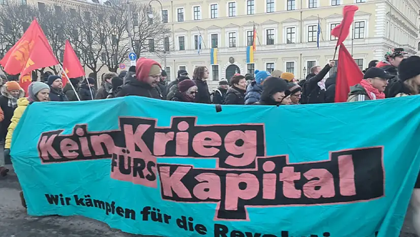 ABD'nin Venezuela'ya müdahalesi Almanya'da protesto edildi