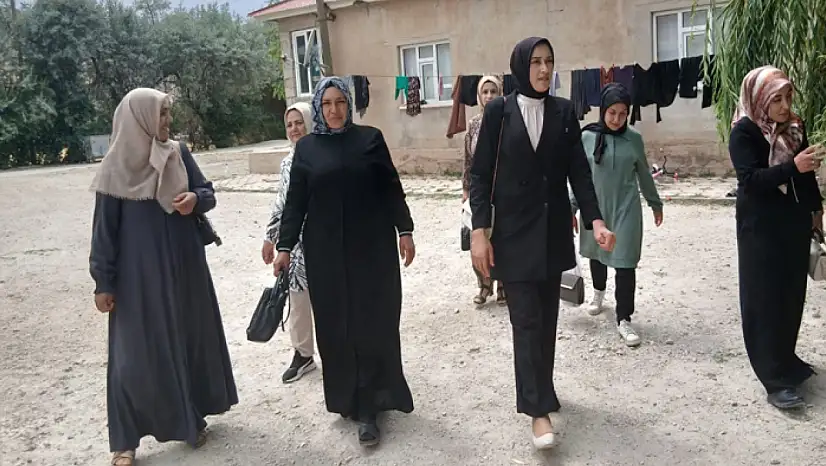 AK Parti Gürpınar Kadın Kolları, üye sayısını artırıyor