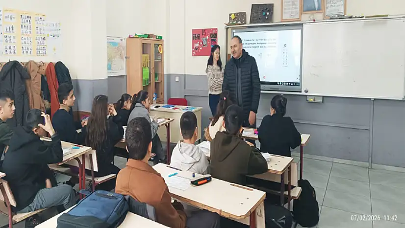 Alhan'dan öğretmen ve öğrencilere destek ziyareti