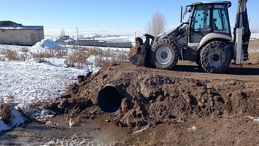 Aşağı Turgali Mahallesi'nde koruge boru çalışması