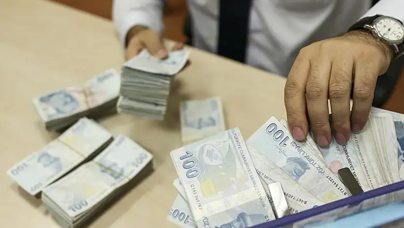Aylık en yüksek reel getiri mevduat faizinde oldu