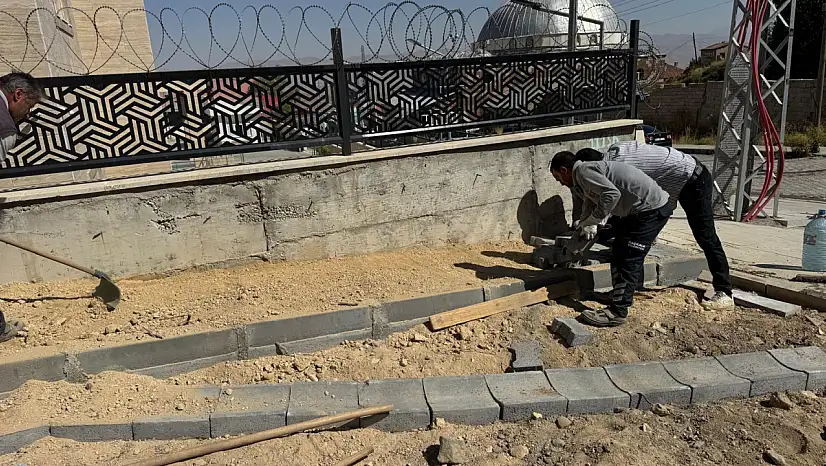 Başkale'de cadde ve sokaklarda düzenleme çalışmaları