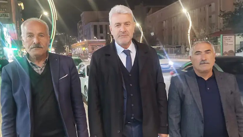 Başkan Kanan mahalle muhtarlarıyla bir araya geldi