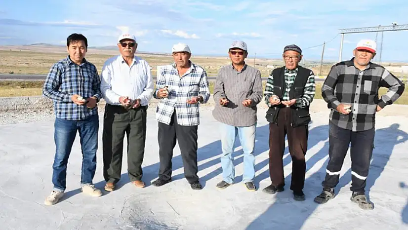 Binlerce yıllık ata mirası olan geleneklerini yaşatıyorlar