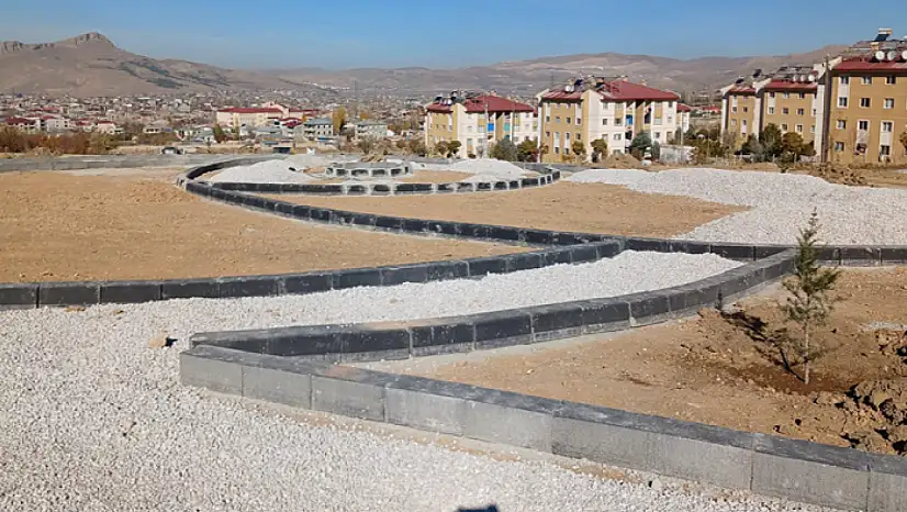 Bostaniçi TOKİ'ye modern park