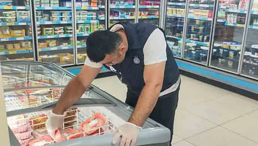 Büyükşehir, zincir marketleri denetledi