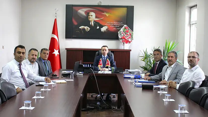Çaldıran'da eğitim değerlendirme toplantısı yapıldı