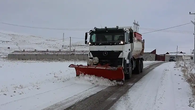 Çobanoğlu ve Yeşilsu Mahallelerinde kar çalışması