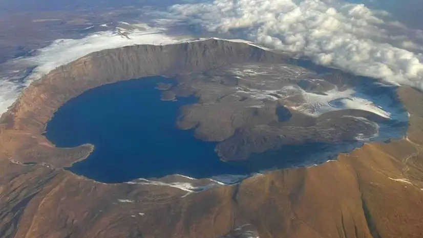 Dünyanın ikinci büyük krateri havadan böyle görüntülendi