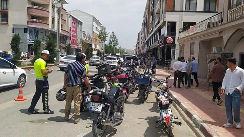 Erciş'te motosiklet sürücülerine cezai işlem