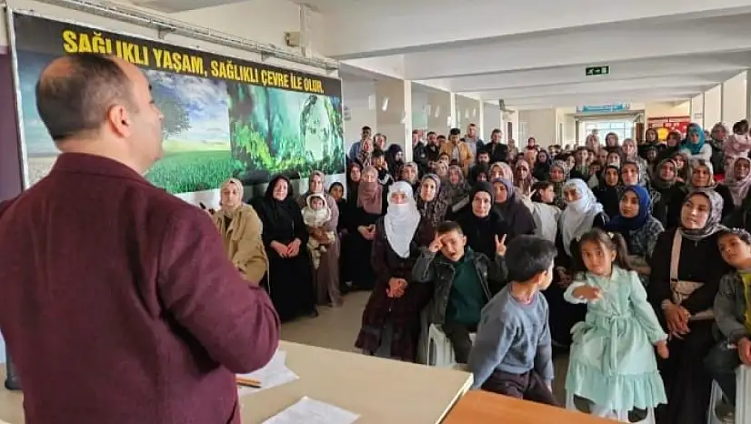 Erciş'te Okul Aile Birliği toplantısı yapıldı