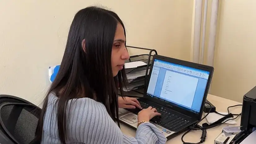 Gözleri görmüyor ama yüreği ışıl ışıl