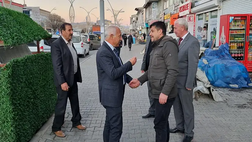 Güngöralp, Çaldıran'da esnaflarla buluştu