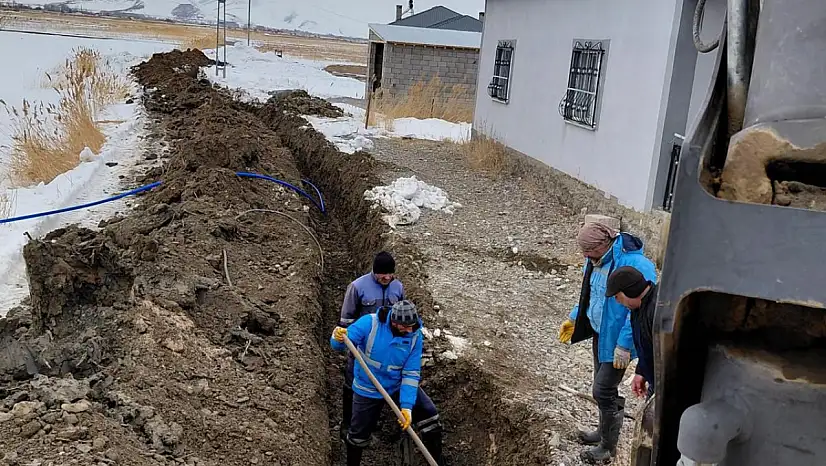 Gürpınar'da iki mahallede yaşanan su arızaları giderildi