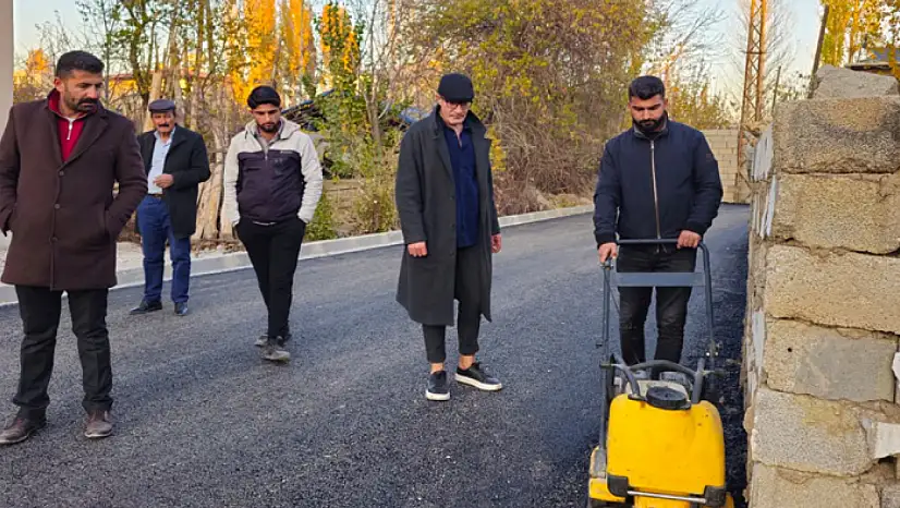 İpekyolu'nda asfalt çalışmaları sürüyor