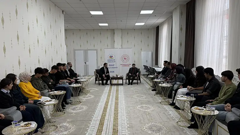 Kaymakam Bulut'tan gençlere yol gösterici tavsiyeler