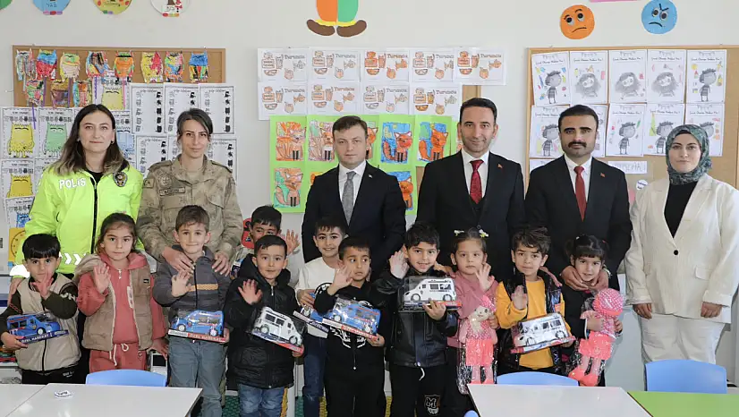 Kaymakam Erdoğan öğrencilerle bir araya geldi