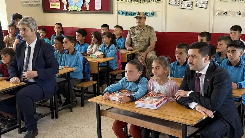 Kaymakam Rahmi Bulut öğrencilerin okul heyecanına ortak oldu