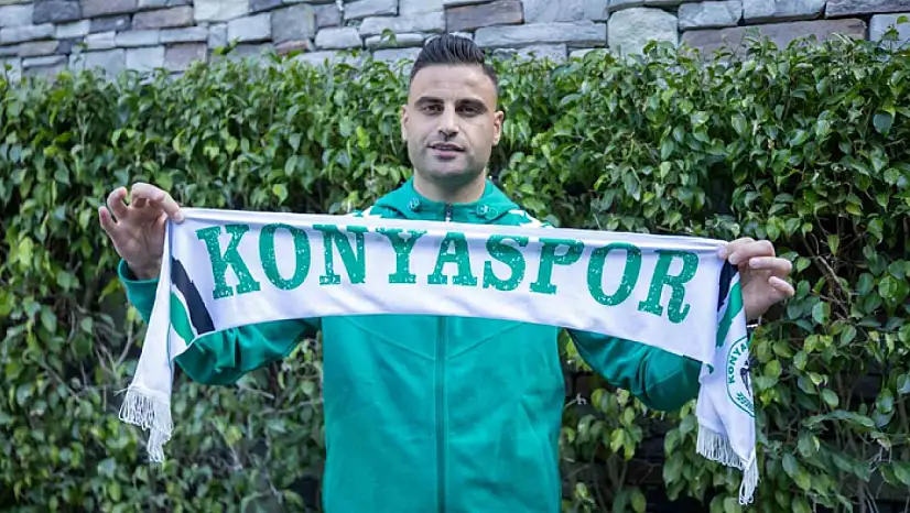 Konyaspor, Deniz Türüç ile sözleşme imzaladı
