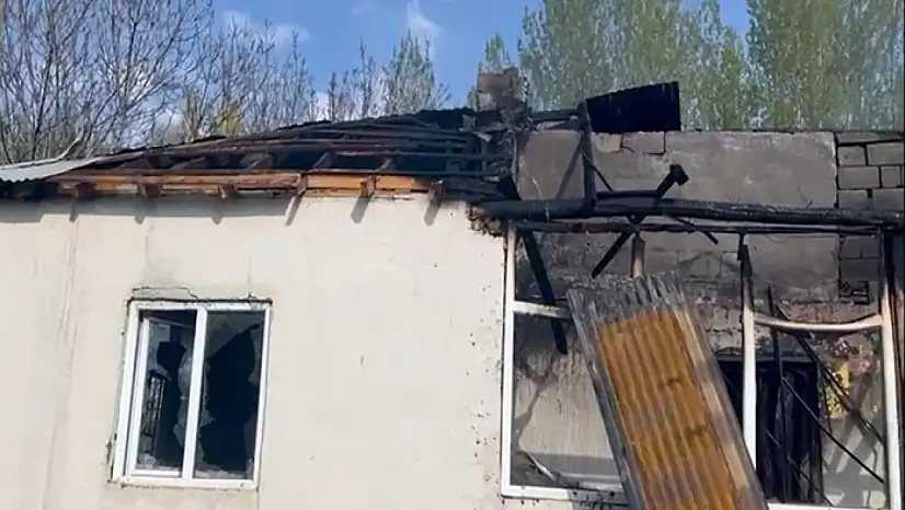 Korkutan ev yangını: Son anda canlarını kurtardılar