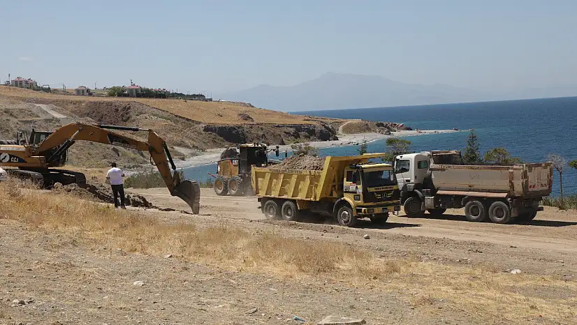 Mollakasım Sahiline yeni kamelyalar kuruluyor