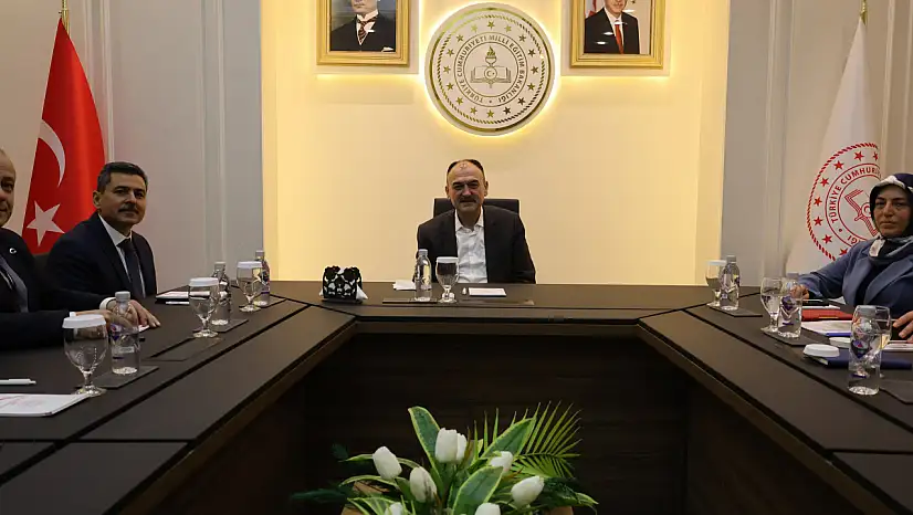 Müdür Çandıroğlu: Eğitimde ilerleme için sahaya daha çok dokunacağız