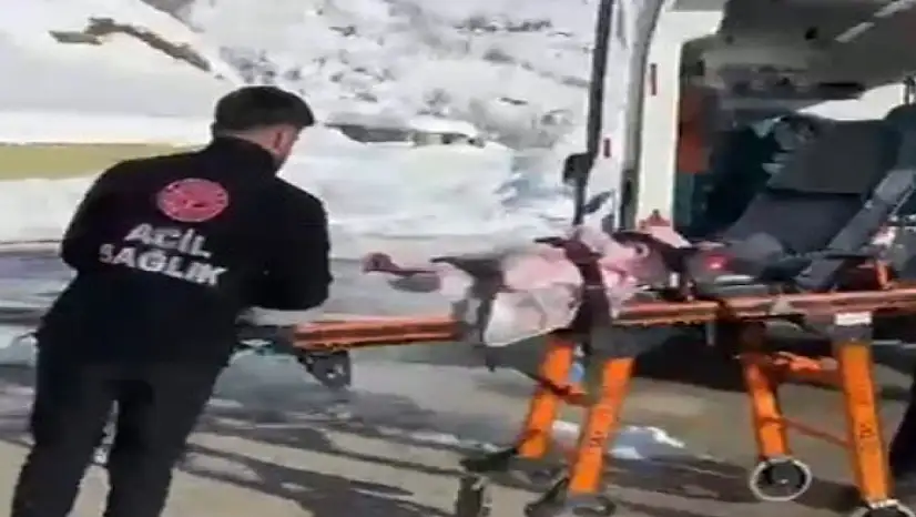 Şemdinli'de yanık olayı: 9 aylık bebek Van'a sevk edildi