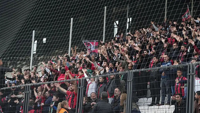 Taraftarlar, Vanspor'u yalnız bırakmıyor