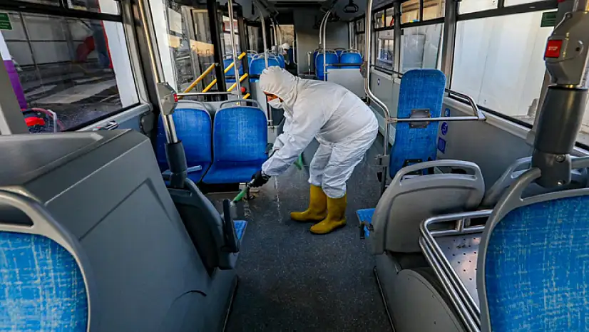 Toplu taşıma araçları düzenli temizleniyor