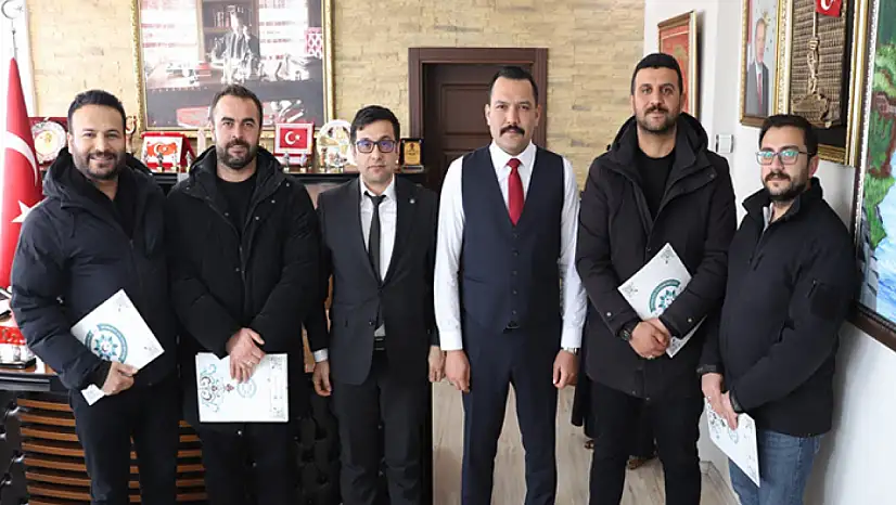 Türkmenoğlu'ndan Muradiye Sosyal Hizmetler personeline başarı belgesi