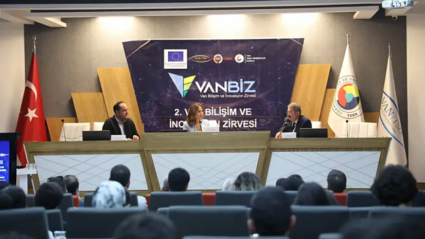 Van Bilişim ve İnovasyon Zirvesi büyük ilgi gördü