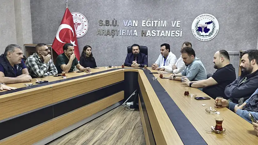 Van'da cerrahi branş hekimleriyle istişare toplantısı