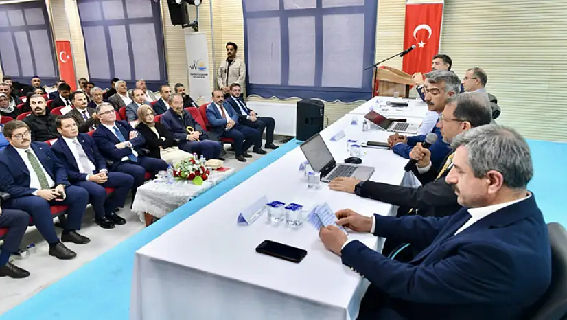 Van'da Feqi'yê Teyran Sempozyumu yapıldı