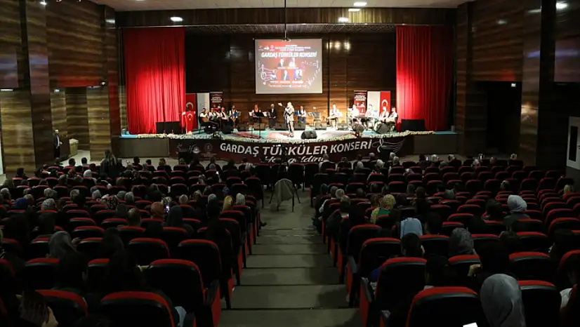 Van'da Gardaş Türküler konseriyle kültürel kardeşlik rüzgârı esti