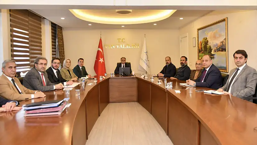 Van'da kamu yatırımları masaya yatırıldı