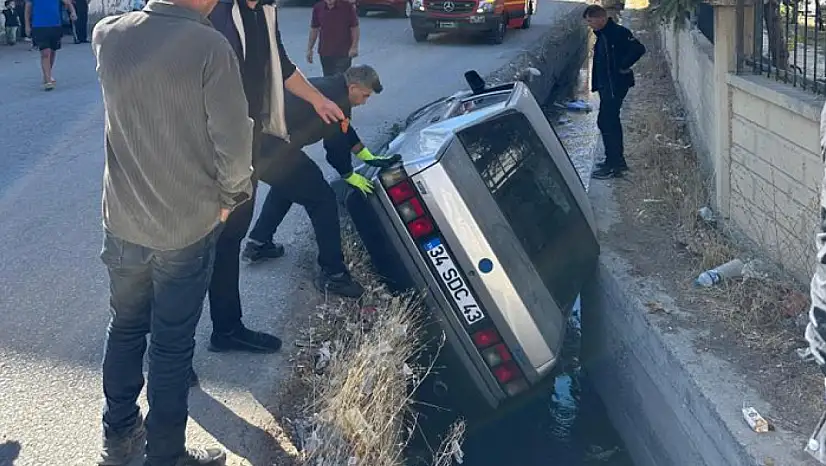 Van'da otomobil su kanalına düştü: 1 yaralı
