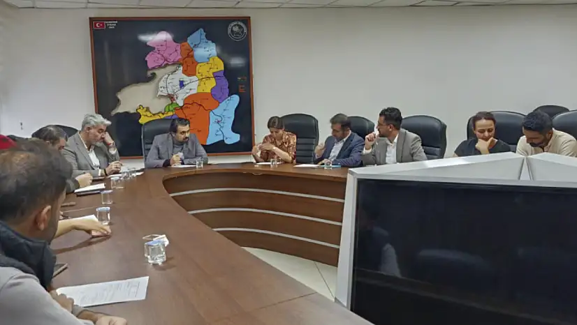 Van'da sağlık yatırımları ve kurumsal dönüşüm toplantısı düzenlendi