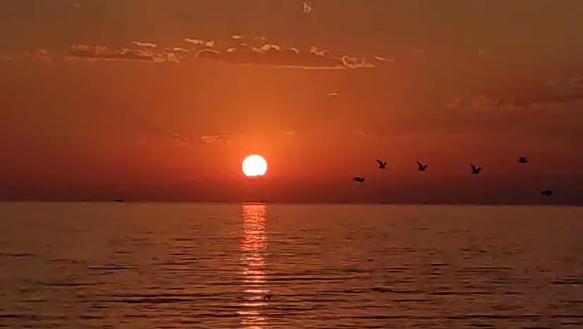 Van Gölü'nde gün batımı