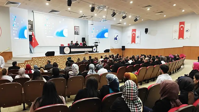 Van İl Sağlık Müdürlüğü hastane personelleriyle bir araya geldi