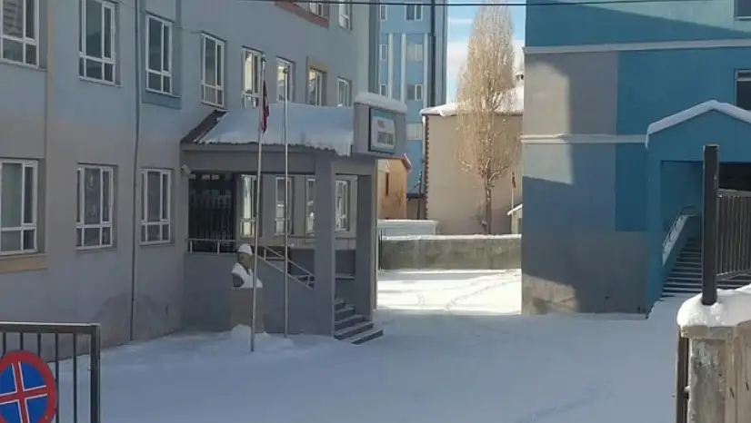 Van'ın o ilçesinde eğitime kar engeli