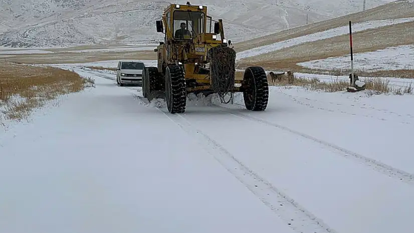 Van'ın yüksek kesimlerinde karla mücadele çalışması