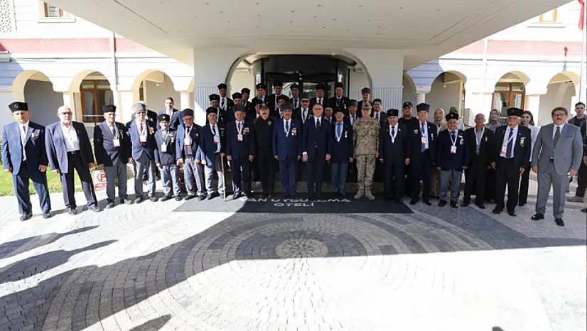 Vanlı gaziler Kıbrıs'a uğurlandı
