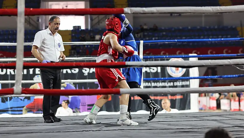 Vanlı sporculardan şampiyonada başarı