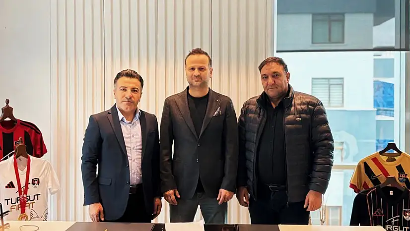 Vanspor FK'nın yeni teknik direktörü Osman Zeki Korkmaz oldu