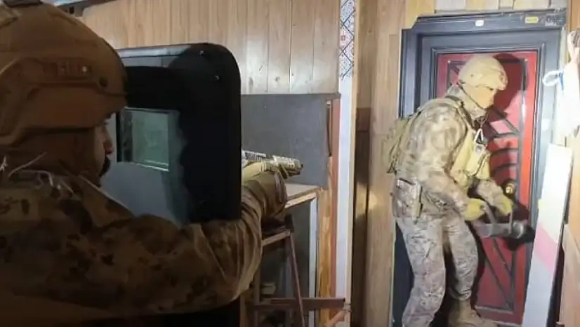 Yağma, tefecilik ve kumar operasyonu: 15 tutuklama